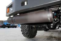 Система выпуска отработанных газов под передним бампером