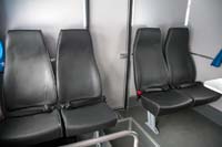 Пассажирские сиденья с ремнями безопасности