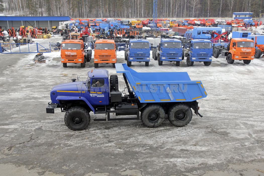 Cамосвал Урал 58312A (55571) с задней разгрузкой