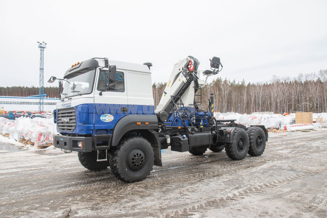 Седельный тягач УСТ-5453 Урал с КМУ ИМ-240