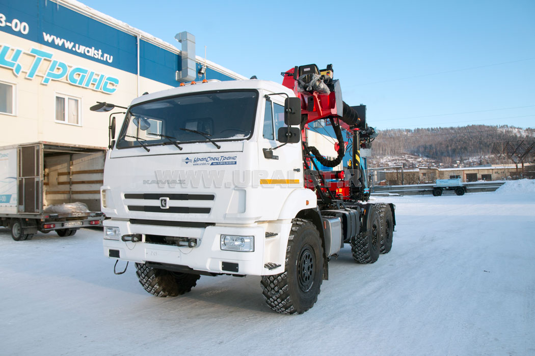 Седельный тягач Камаз 43118-50 с краном-манипулятором ИТ-200