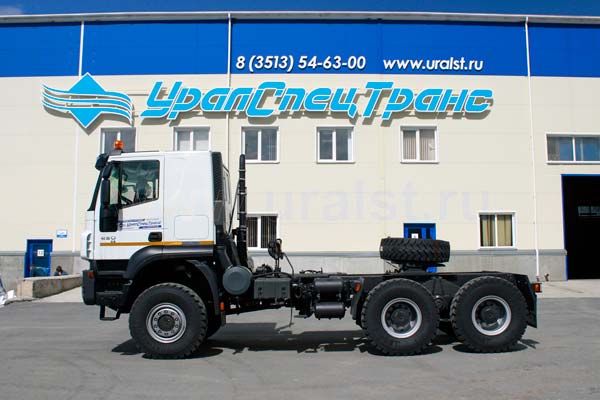 Седельный тягач IVECO-AMT 633910