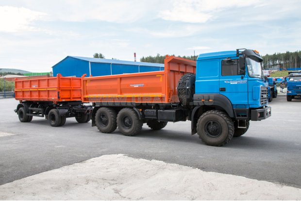 Самосвал Урал 5557-82М УСТ-5453 + Прицеп самосвал