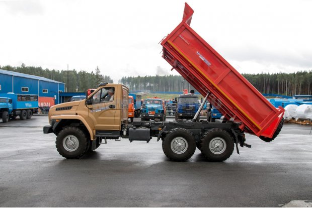 Самосвал Урал-NEXT (Урал-Некст) задняя разгрузка