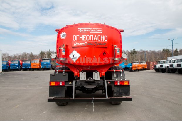 Автотопливозаправщик АТЗ-11Б УСТ-5453