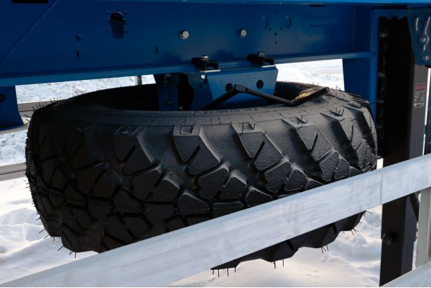 Съёмный ДЗК для бортового полуприцепа. Колесо - доп. опция