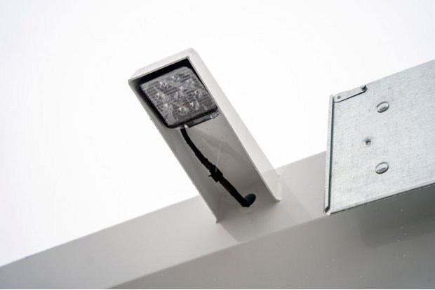 Фонарь освещения рабочей зоны над ящиком СРТ