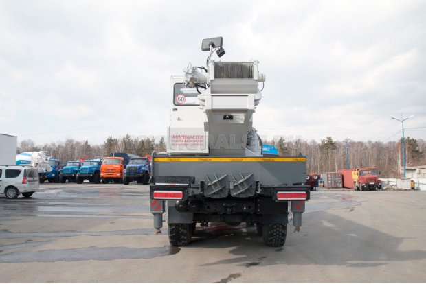 Автокран Челябинец Камаз 43118-50