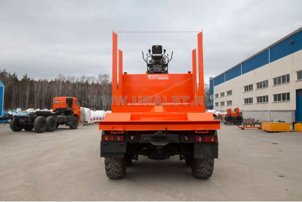 Лесовоз с манипулятором VM10L УСТ 5453 Урал NEXT 4320-74Е5