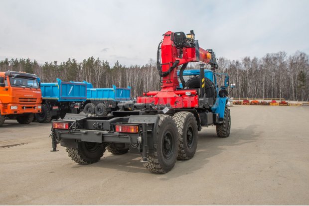  Седельный тягач с КМУ ИТ-180 (тросовый) УСТ 5453 Урал-4320-60Е5