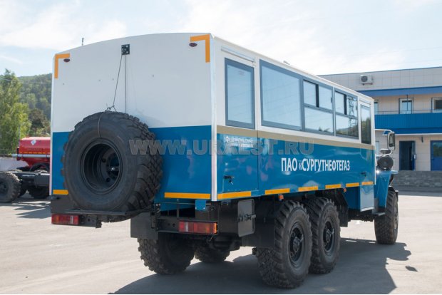Автобус вахтовый Урал-3255-0022-61Е5 ГПА