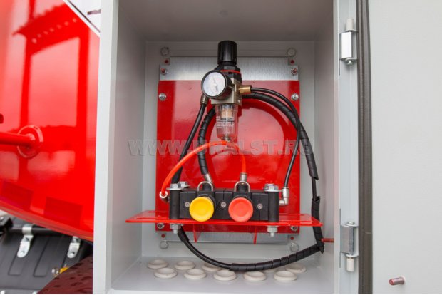 Блок пневмоуправления донным клапаном