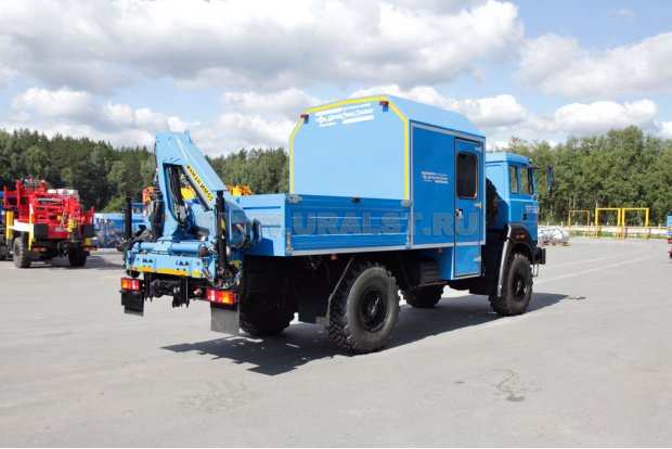 Грузопассажирский автомобиль на шасси Урал 43206-79ПН с КМУ ИМ-55