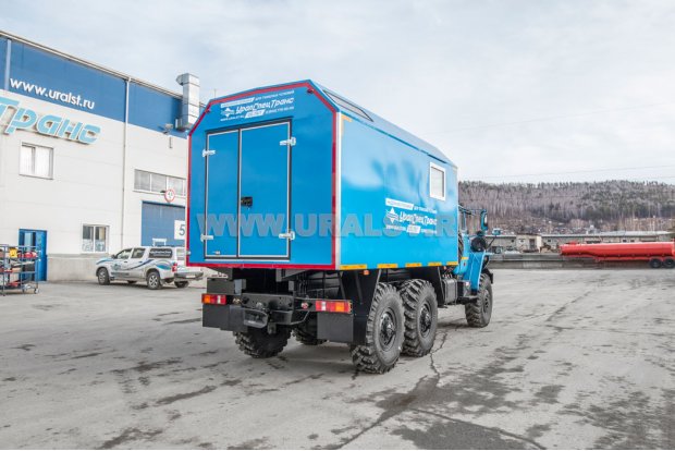 Транспортно-бытовая машина ТБМ УСТ 5453ZY-02 Урал 4320-61E5