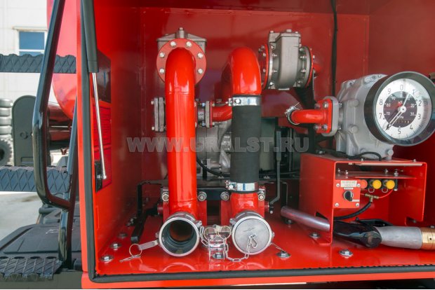 Узел выдачи топлива и система раздачи топлива