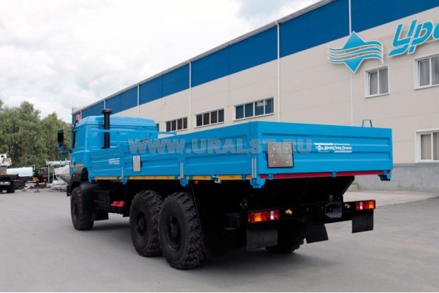 Бортовой контейнеровоз Урал М 4320-4971-82М