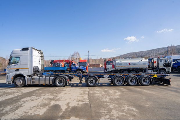 Полуприцеп контейнеровоз ППК 40Б-42ЛЛ-12 SEVEREST