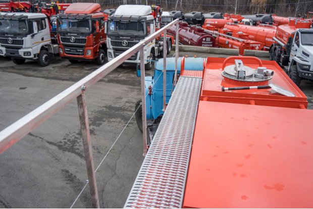 Площадка обслуживания цистерны