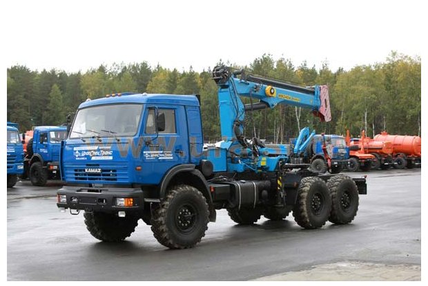 Тягач Камаз 43118 с краном-манипулятором