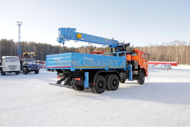 Бортовой автомобиль Камаз 65225-43 с краном-манипулятором DongYang SS2725LB