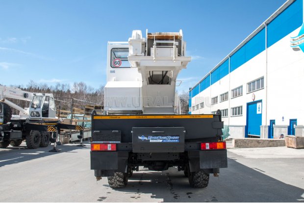 Автокран Челябинец КС-45721