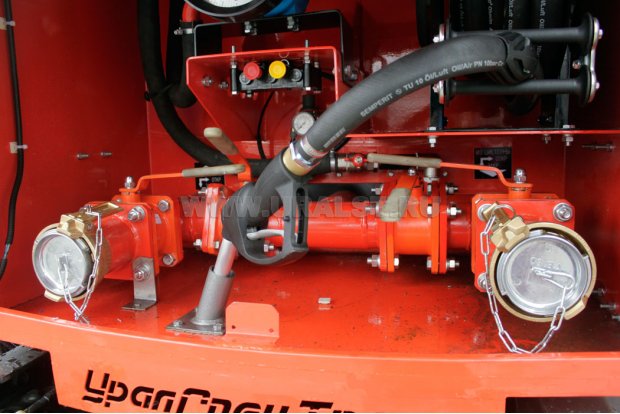 Раздаточный кран. Быстроразъемные соединения