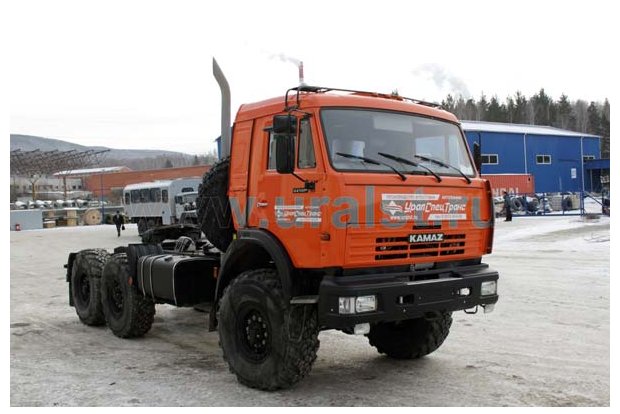 Тягач Камаз 44108