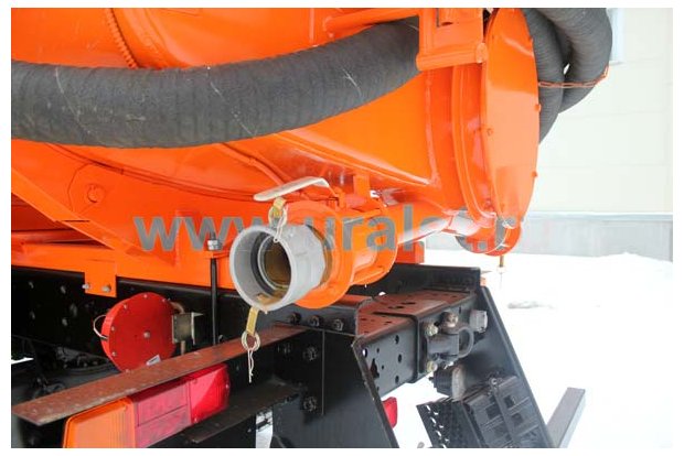 Сливной трубопровод цистерны