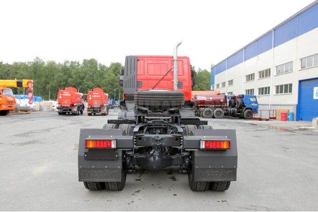 Седельный тягач IVECO