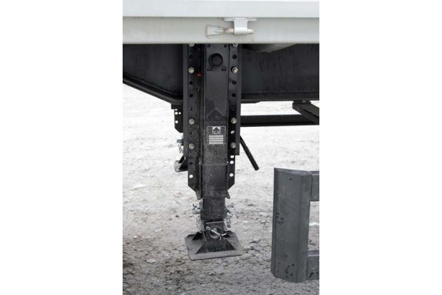 Бортовой полуприцеп 9334-20-12