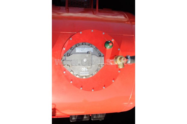 Дополнительный люк CIVACON горловины цистерны