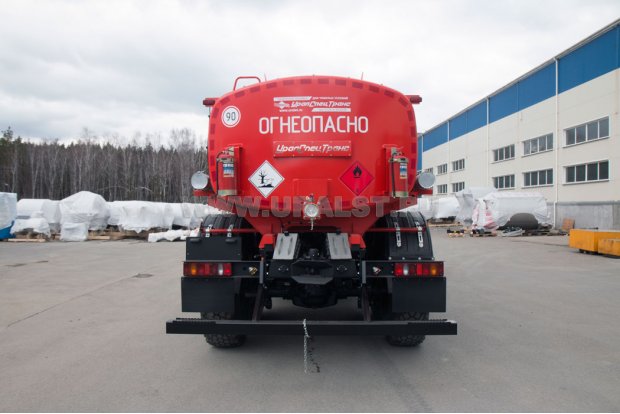 Автоцистерна АЦ-10 УСТ-5453
