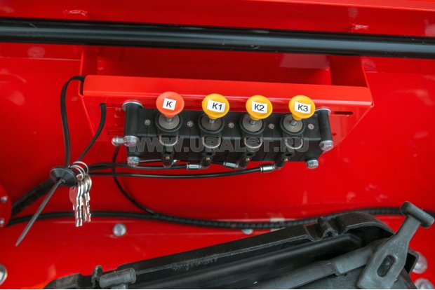 Блок пневмоуправления донным клапаном