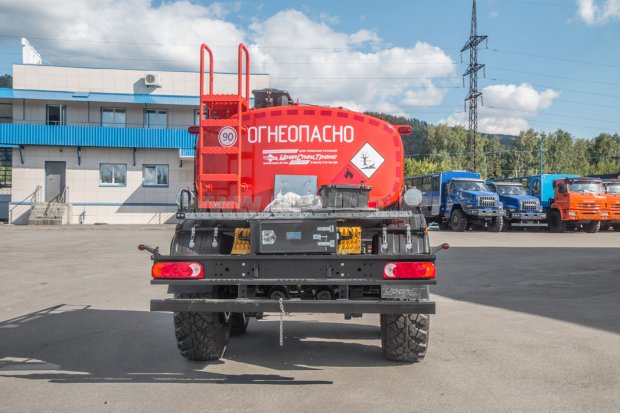 Прицеп цистерна для ГСМ ПЦ 6-23 УСТ 9465