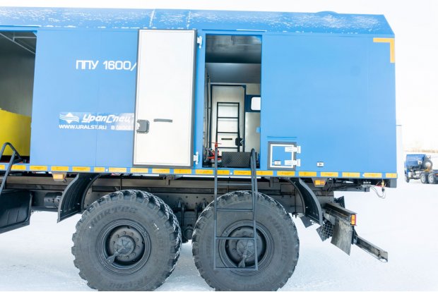 Вход в кузов-фургон