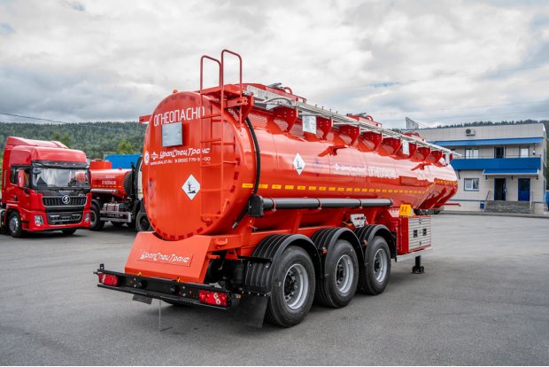 Полуприцеп цистерна для ГСМ (бензовозы) безрамные для вездеходов ППЦ 30К-32-3 УСТ 9465 ССУ 1450