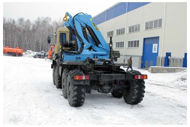 Седельный тягач Урал с ИМ-180