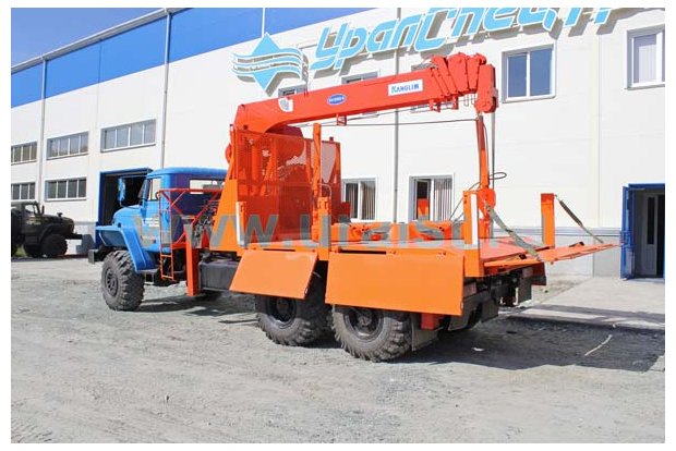 Лесовоз бортовой Урал с KS-1256G-II