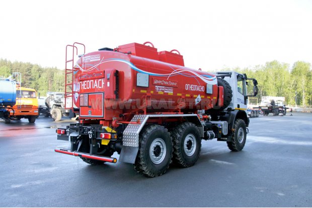 Автотопливозаправщик