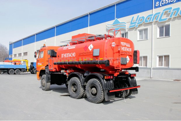 Автотопливозаправщик АТЗ-12Б