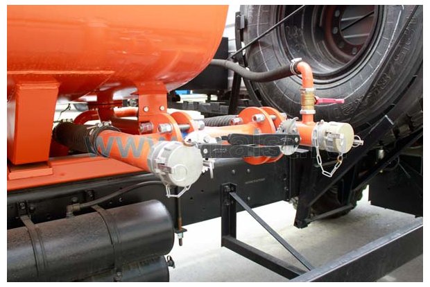 Сливной трубопровод цистерны