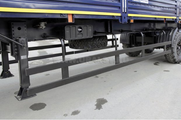 Боковая защита полуприцепа