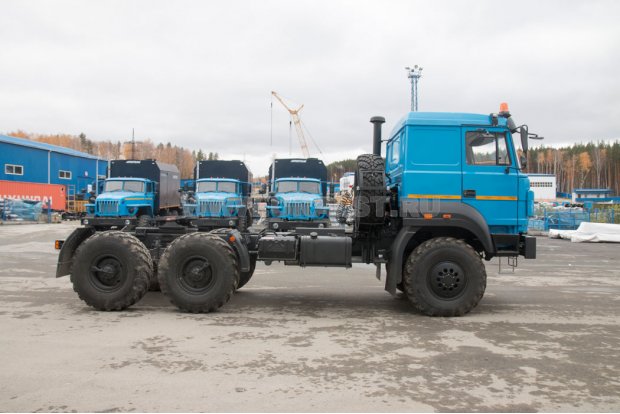 Седельный тягач УСТ 5453 Урал 44202-3511-82Е5 ЛВЖ