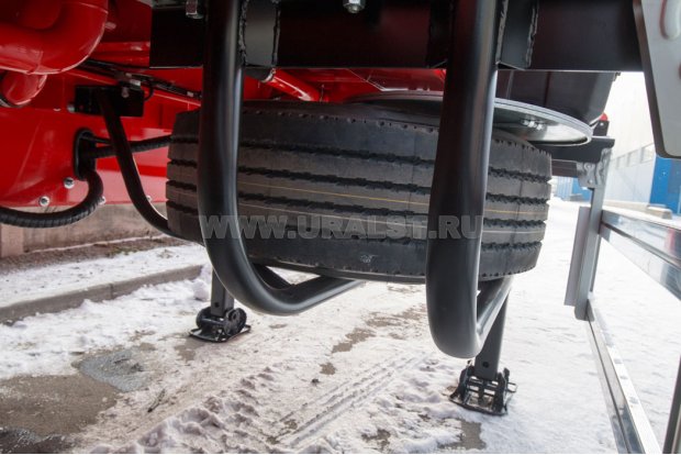 Корзина для запасного колеса