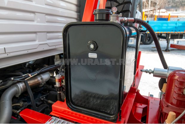 Бак гидросистемы