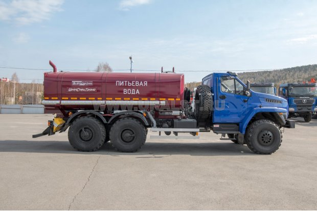 Автоцистерна для питьевой воды АЦПТ-10НО УСТ 5453 Урал NEXT 4320-72 насос, обогрев