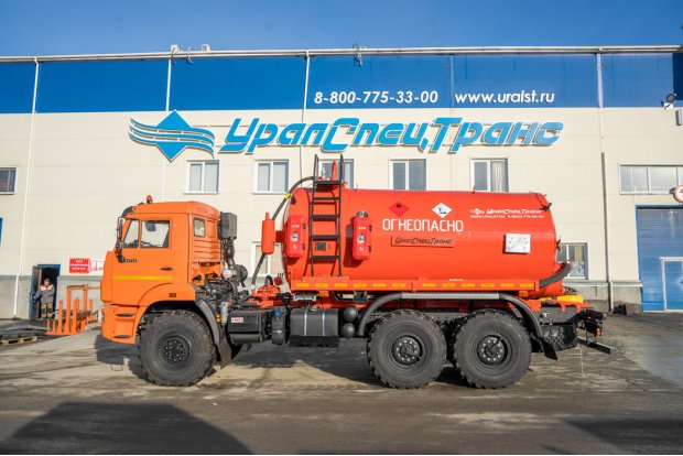 Автоцистерна вакуумная нефтепромысловая АКН-10Т КО УСТ 5453 Камаз 43118, термос, доработка ДОПОГ