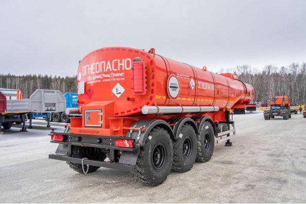  Полуприцеп цистерна для нефти (нефтевозы) ППЦН 25Т-31 ПТ УСТ 9465 рамная, термос ССУ 1490