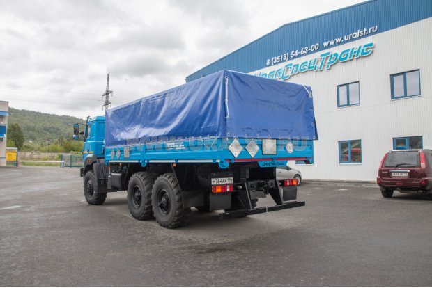 Бортовой автомобиль Урал 5557-80Е5 для взрывных веществ