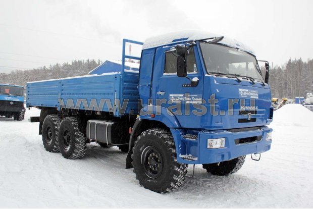 Бортовой автомобиль